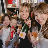 Be healed by the smile of the active stage actress mom! "ActresSnack Hikiwarai"