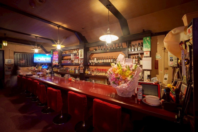 古き歴史ある横丁の隠れ家名店「スナック1.2.3」