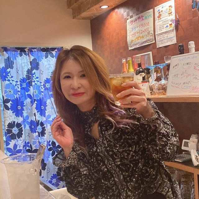 ちょっと1杯 たまに失敗 夢に乾杯「夜蝶」 - オンラインスナック横丁